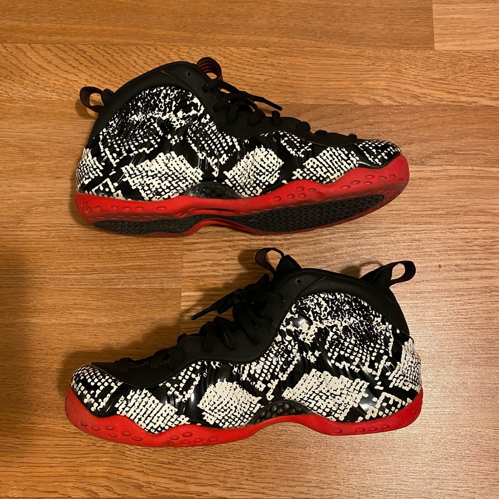 Nike Air Foamposites Albino Snakeskin Size 9.5